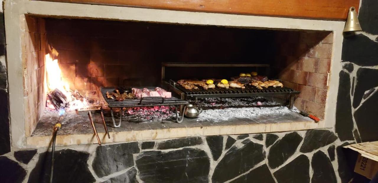 Hotel Caleta Olivia Hueso Per Екстериор снимка